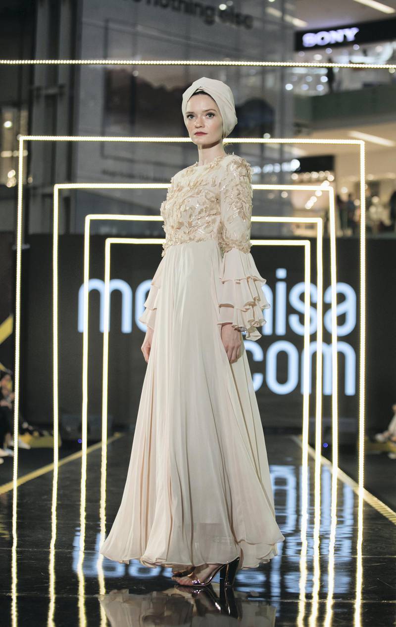 A look from the Rasit Bagzibagli x Modanisa collection at Jakarta Modest Fashion Week