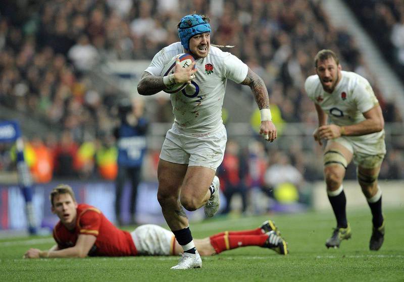 England’s Jack Nowell (C) runs for the try line against Wales during the Six Nations Rugby match between England and Wales at Twickenham stadium, London, Britain, 12 March 2016. EPA/GERRY PENNY