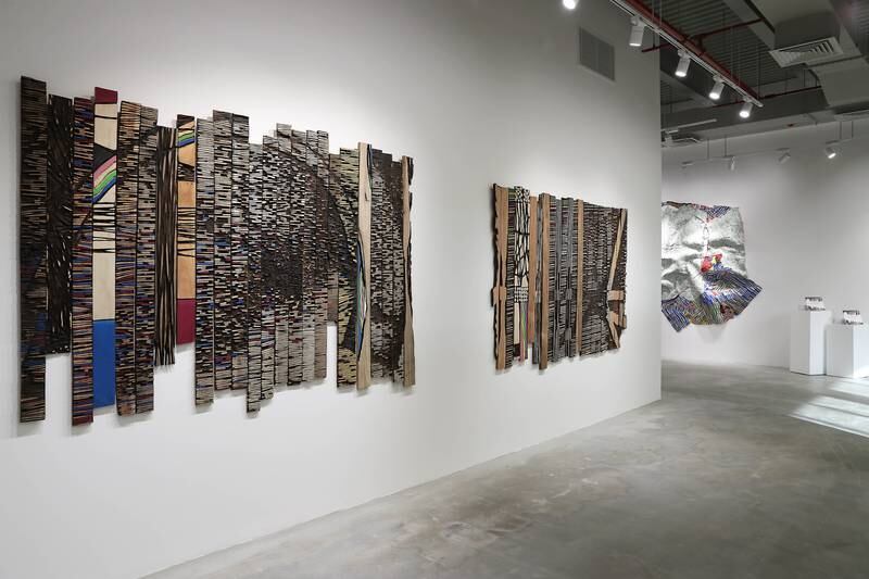 Efie Gallery's first showcase is an exhibition of works by renowned Ghanaian artist El Anatsui. 