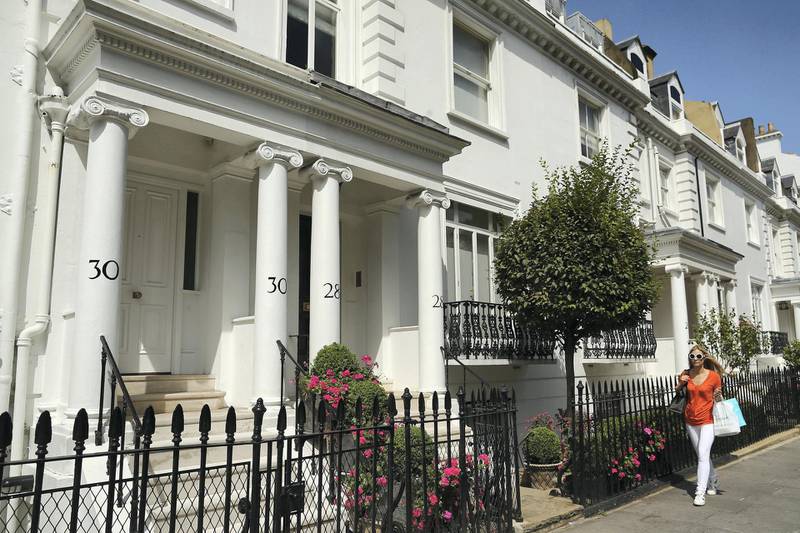 LONDON, ENGLAND - AUGUST 06:  A general view of properties in Knightsbridge on August 6, 2014 in London, England.  (Photo by Dan Kitwood/Getty Images)