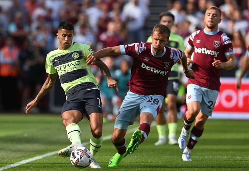 Tomos Soucek – 3 Was not in the game at all. The visitors' midfield were able to bypass the 27-year-old with ease, as he offered no protection to his back-line. West Ham fans will be hoping that this is an anomaly. 
EPA