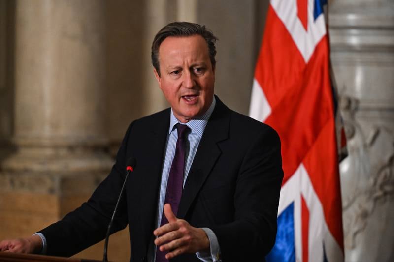 David Cameron calls for more aid to Gaza in visit to Cairo
