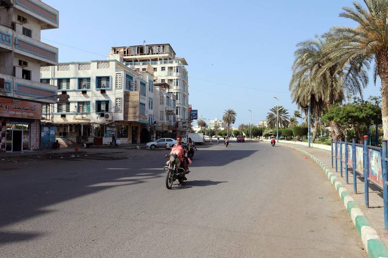 People ride motorbikes near the al-Shaab (People's) Park in the Red Sea city of Hodeidah, Yemen December 19, 2018. REUTERS/Abduljabbar Zeyad