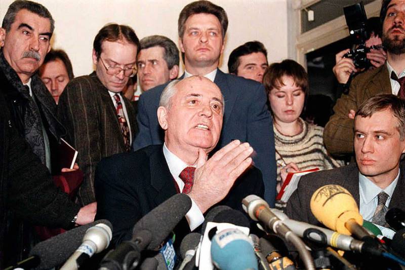 Gorbachev announces his candidacy for the Russian presidency at a press conference in Moscow in March 1996. AFP