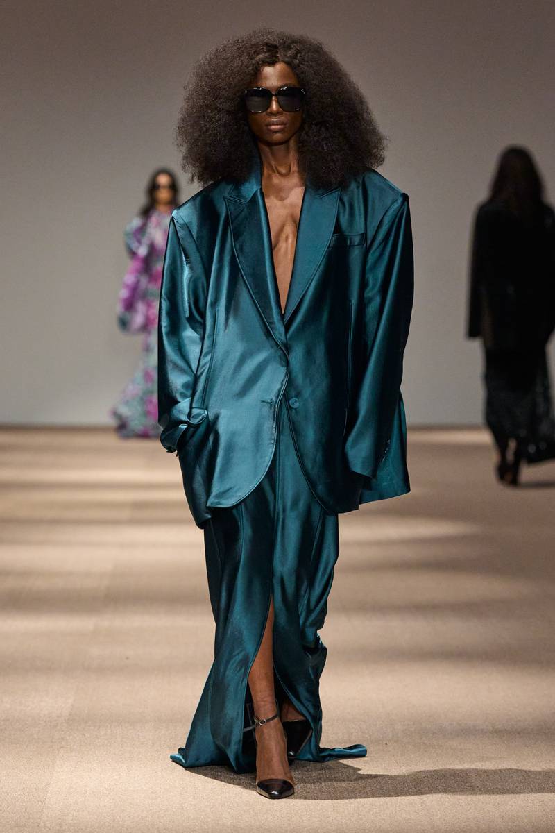 An oversized suit by with large shoulders Viva Vox. Photo: Dubai Fashion Week