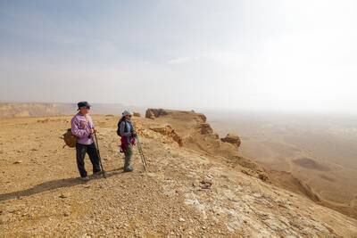 Jabal Tuwaiq is a 600m-high limestone ridge that cuts through the region