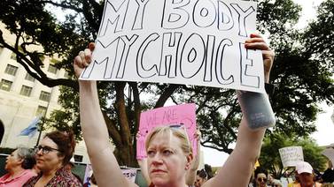 An image that illustrates this article Louisiana judge temporarily blocks abortion ban