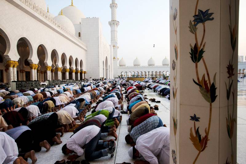 Abu Dhabi, United Arab Emirates, July 28, 2014:     Muslims observe Eid al Fitr prayers at the Sheikh Zayed Grand Mosque in Abu Dhabi on July 28, 2014. Christopher Pike / The National

Reporter: Anwar HajiKaram
Section: News
