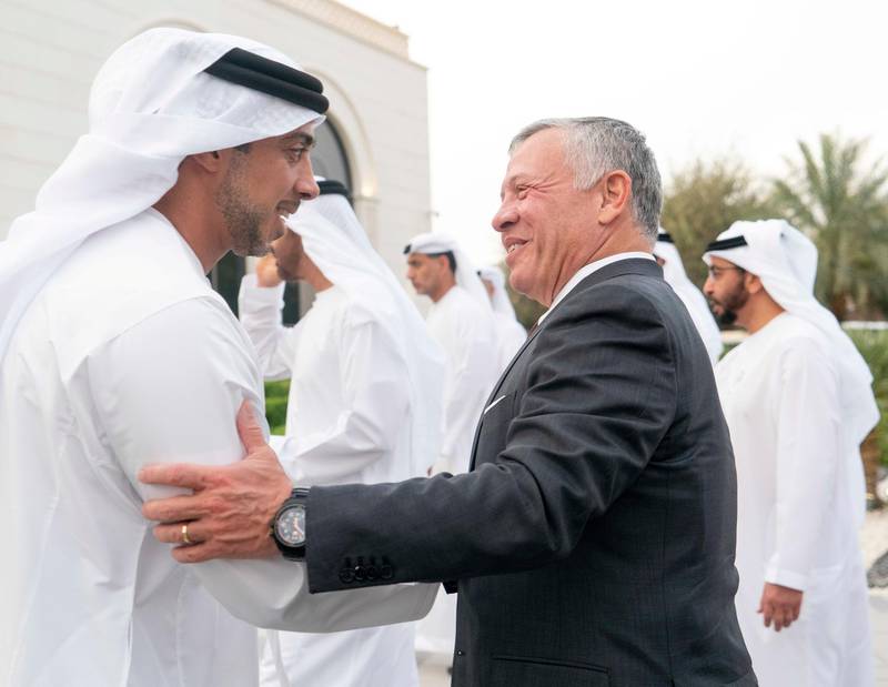 ABU DHABI, UNITED ARAB EMIRATES - May 22, 2019: HH Sheikh Mansour bin Zayed Al Nahyan, UAE Deputy Prime Minister and Minister of Presidential Affairs (L), greets HM King Abdullah II, King of Jordan (R), during an iftar reception at Al Bateen Palace.

( Rashed Al Mansoori / Ministry of Presidential Affairs )
---