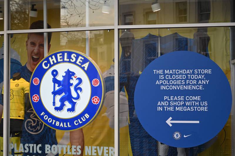 A 'Closed' sign is seen on the Chelsea shop at Stamford Bridge in London on March 10, 2022, as Chelsea's Russian owner Roman Abramovich was  hit with a UK assets freeze. AFP