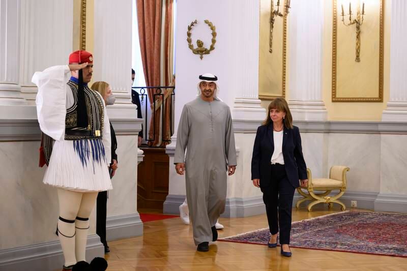 President Sheikh Mohamed is received by Ms Sakellaropoulou.