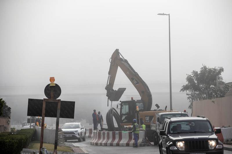 DUBAI, UNITED ARAB EMIRATES. 17 JANUARY 2021. Dense fog greeted morning commuters and residents of Dubai as they head out to start the work week. (Photo: Antonie Robertson/The National) Journalist: None. Section: National.