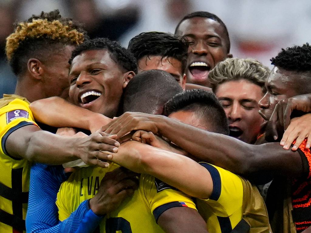 Image for As it happened: Ecuador defeat hosts Qatar in opener