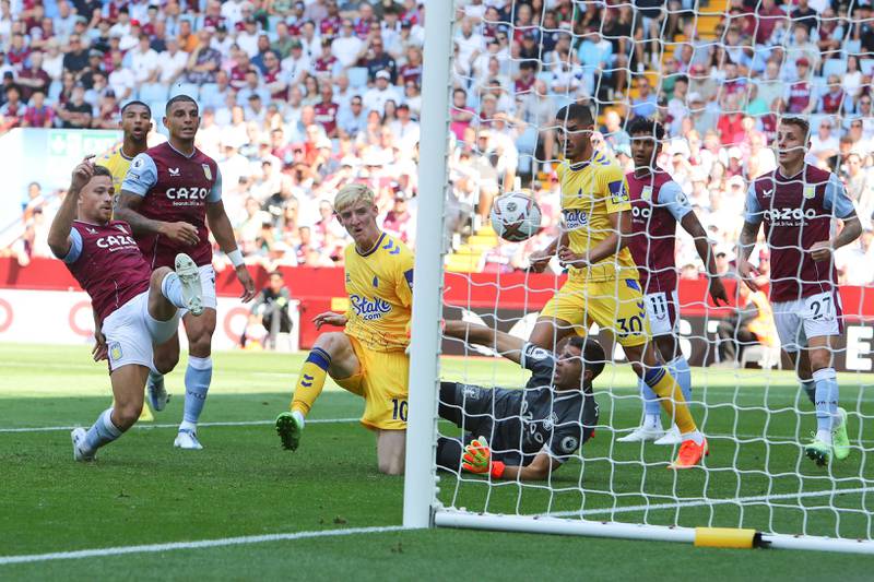 ASTON VILLA RATINGS: Emiliano Martinez 8 - Really stepped up in the final 10 minutes to maintain his side's advantage, pulling off a number of vital saves. A shaky start dealing with crosses but commanded more as the contest progressed. 

AFP