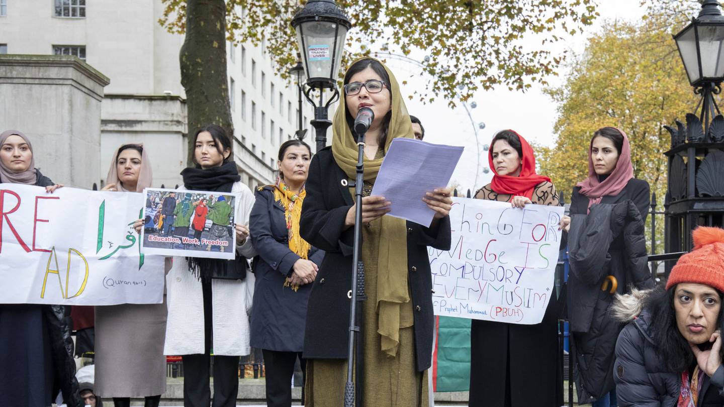 Malala Yousafzai lors d'un rassemblement à Londres pour la liberté des femmes et des filles afghanes, le 27 novembre 2022. PA Wire