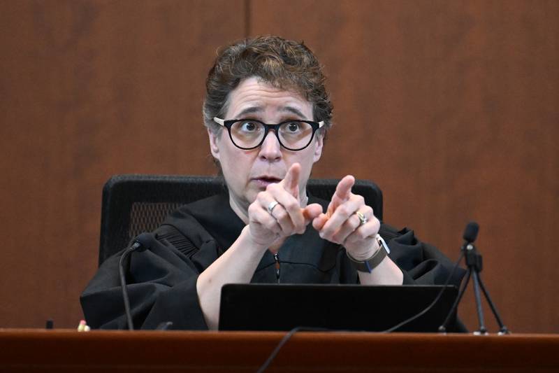 Judge Penney Azcarate speaks during the hearing. AP