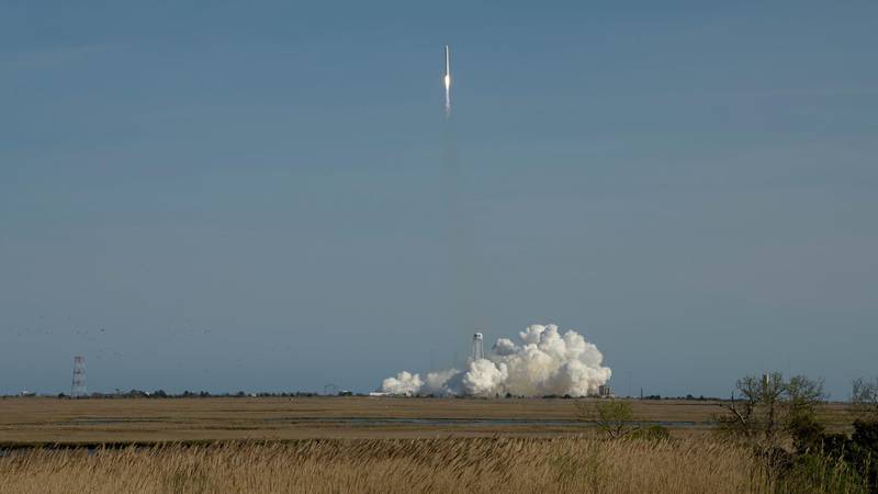 The Northrop Grumman Antares rocket, with Cygnus resupply spacecraft onboard, launches from Pad-0A, at NASA's Wallops Flight Facility in Virginia, U.S., April 17, 2019. NASA/Bill Ingalls/Handout via REUTERS.  ATTENTION EDITORS - THIS IMAGE WAS PROVIDED BY A THIRD PARTY. MANDATORY CREDIT.