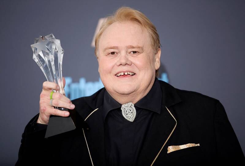 Louie Anderson poses backstage with his award for Best Supporting Actor in a Comedy Series for 'Baskets' during the 22nd Annual Critics' Choice Awards in Santa Monica, California. Reuters