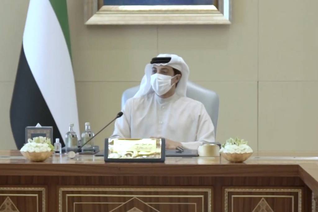 Sheikh Mansour bin Zayed chairs UAE Central Bank's board meeting