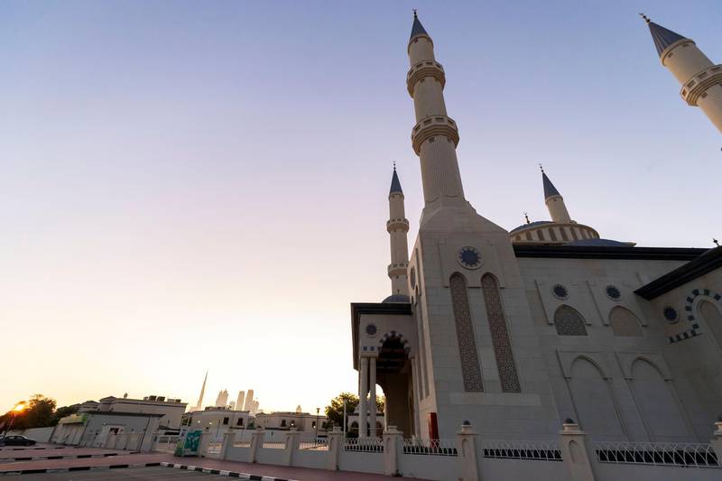 Dubai, United Arab Emirates - Reporter: N/A: The sun rises over Al Farooq Omar Bin Al Khattab Mosque on the first morning of Ramadan. Mosques remain closed due to Covid-19. Friday, April 24th, 2020. Dubai. Chris Whiteoak / The National