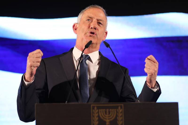 epa07491046 Benny Gantz, former Israeli army chief of staff and candidate for prime minister of the Blue and White Israeli centrist political party speaks during the final stage of his electoral campaign in Tel Aviv, Israel, 07 April 2019. According to media reports, pre-election polls predict a tight race between Gantz and incumbent prime minister Netanyahu. Israel will go to the polls on 09 April 2019.  EPA/ABIR SULTAN